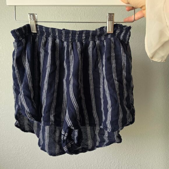 Hollister Pants - Hollister-co Women's Navy and Blue Shorts